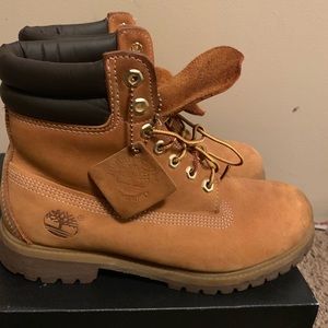 Timberland male 7.5 Boots